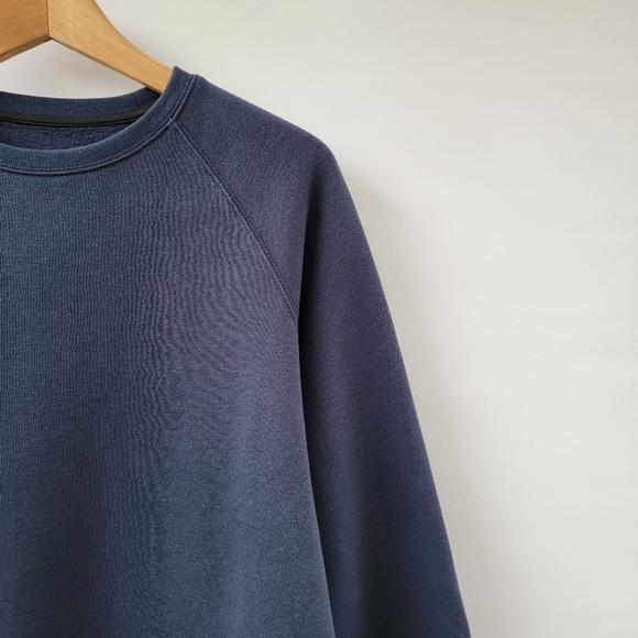 Fresh Clean Threads Men's Size Medium FTC Dark Navy Crewneck Sweatshirt Elevated - Picture 4 of 6